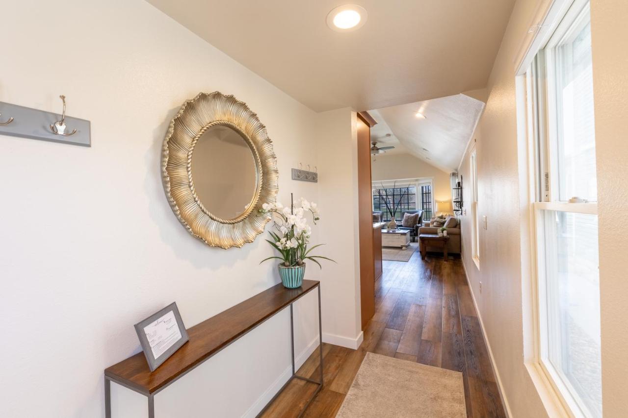 Luxurious Historic Renovated Bungalow Dt Rapid City With Private Patio Екстер'єр фото